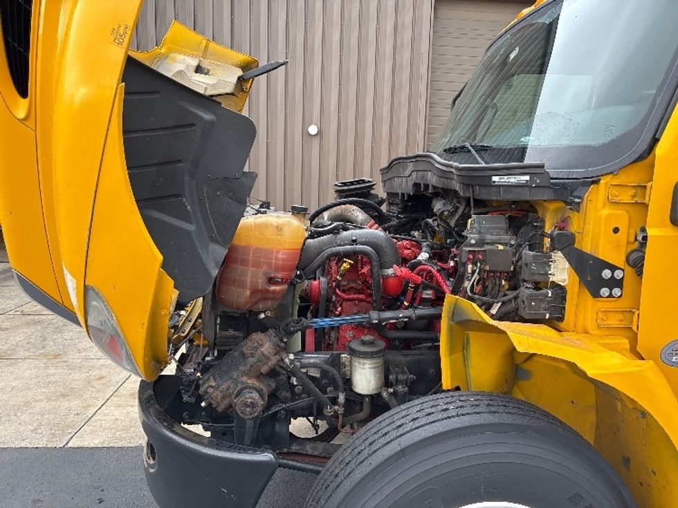 Medium Duty Box Truck-Light and Medium Duty Trucks-International-2021-MV607-Coburg-OR-184,543\n\t\tmiles-$ 44,500 - Image 24