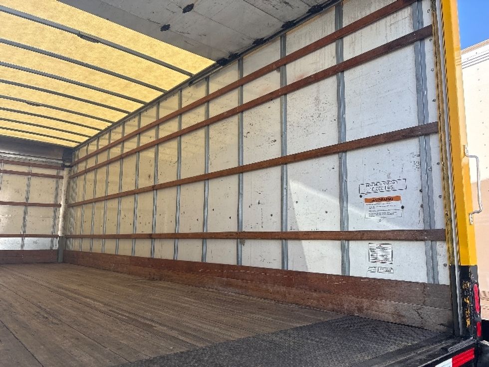Medium Duty Box Truck-Light and Medium Duty Trucks-International-2021-MV607-Coburg-OR-242,157\n\t\tmiles-$ 36,250 - Image 11