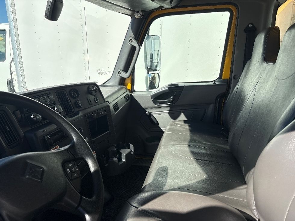 Medium Duty Box Truck-Light and Medium Duty Trucks-International-2021-MV607-Coburg-OR-242,157\n\t\tmiles-$ 36,250 - Image 18