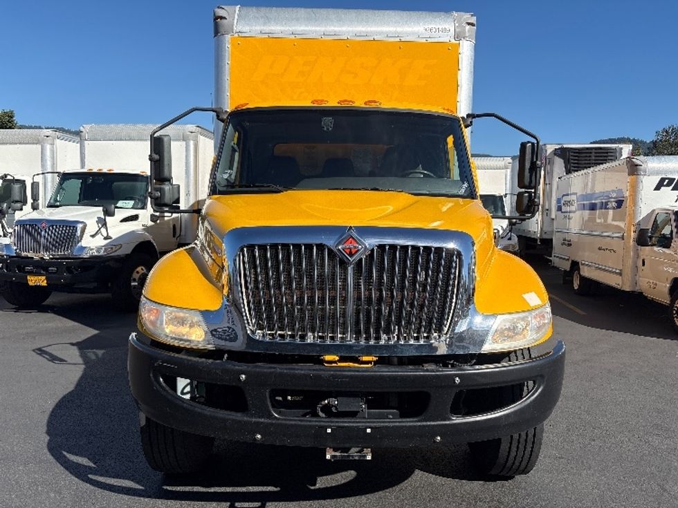 Medium Duty Box Truck-Light and Medium Duty Trucks-International-2021-MV607-Coburg-OR-242,157\n\t\tmiles-$ 36,250 - Image 2