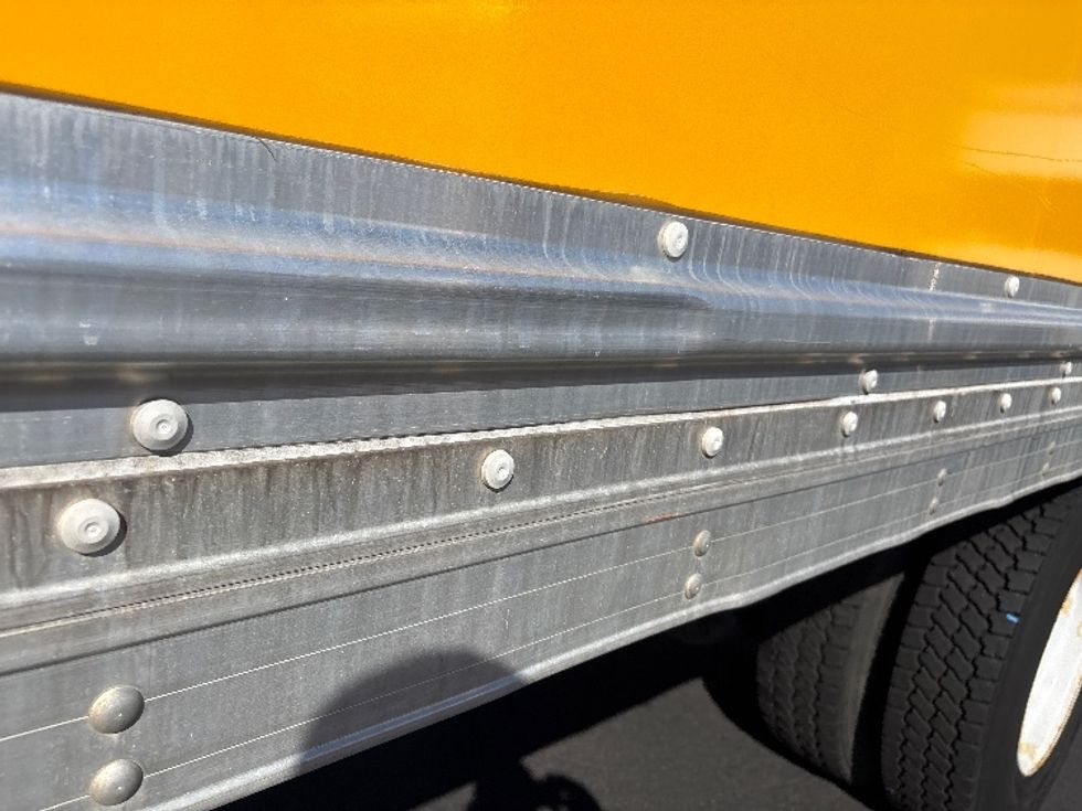 Medium Duty Box Truck-Light and Medium Duty Trucks-International-2021-MV607-Coburg-OR-242,157\n\t\tmiles-$ 36,250 - Image 24