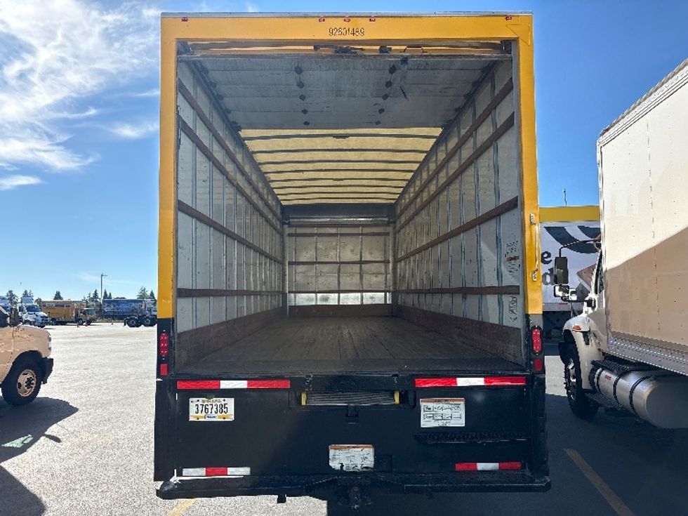 Medium Duty Box Truck-Light and Medium Duty Trucks-International-2021-MV607-Coburg-OR-242,157\n\t\tmiles-$ 36,250 - Image 8