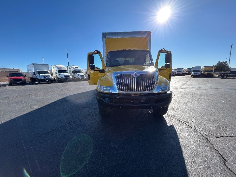 Medium Duty Box Truck-Light and Medium Duty Trucks-International-2021-MV607-Colorado Springs-CO-169,597\n\t\tmiles-$ 46,750 - Image 2
