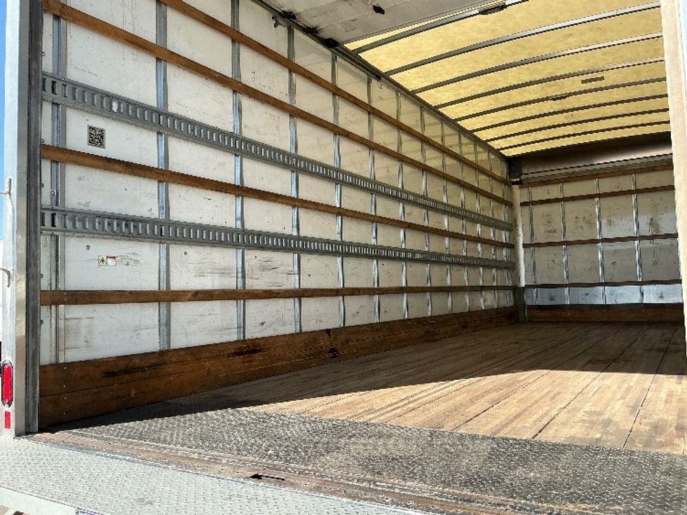 Medium Duty Box Truck-Light and Medium Duty Trucks-International-2021-MV607-Colorado Springs-CO-184,267\n\t\tmiles-$ 54,250 - Image 11