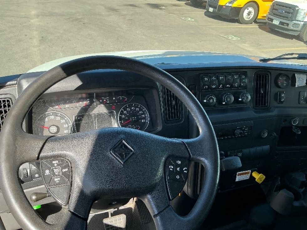 Medium Duty Box Truck-Light and Medium Duty Trucks-International-2021-MV607-Colorado Springs-CO-184,267\n\t\tmiles-$ 54,250 - Image 18