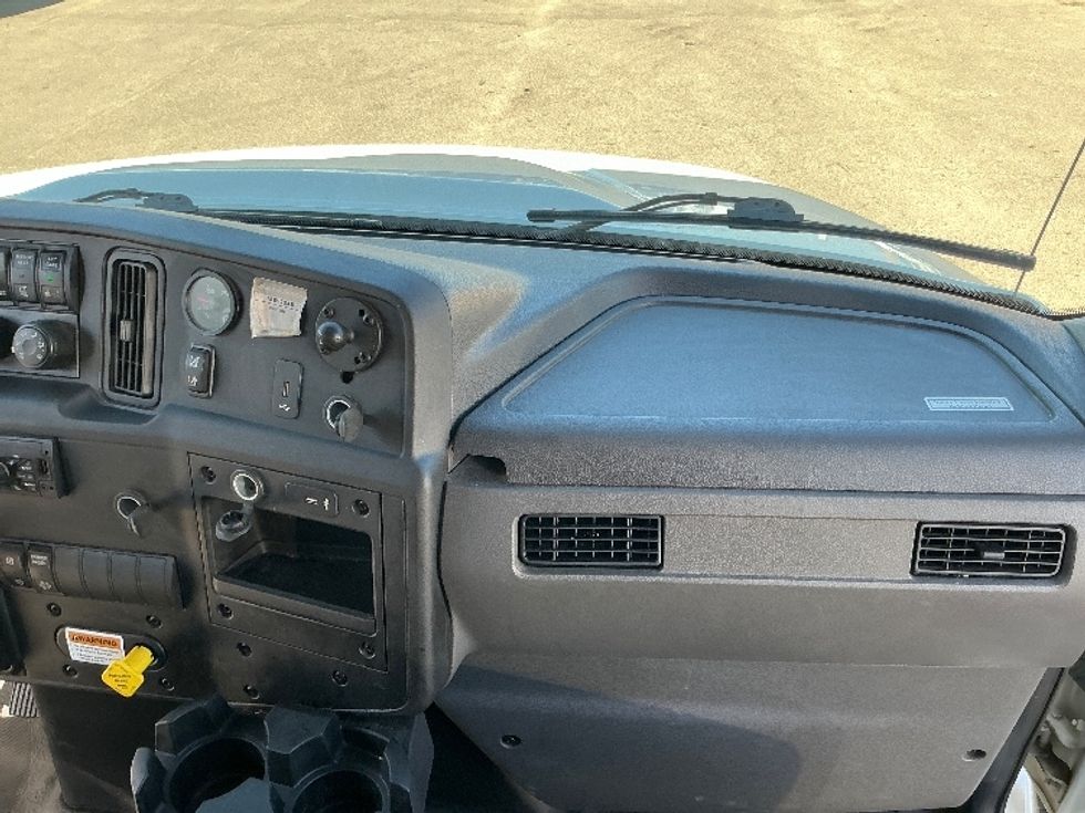 Medium Duty Box Truck-Light and Medium Duty Trucks-International-2021-MV607-Colorado Springs-CO-184,267\n\t\tmiles-$ 54,250 - Image 21