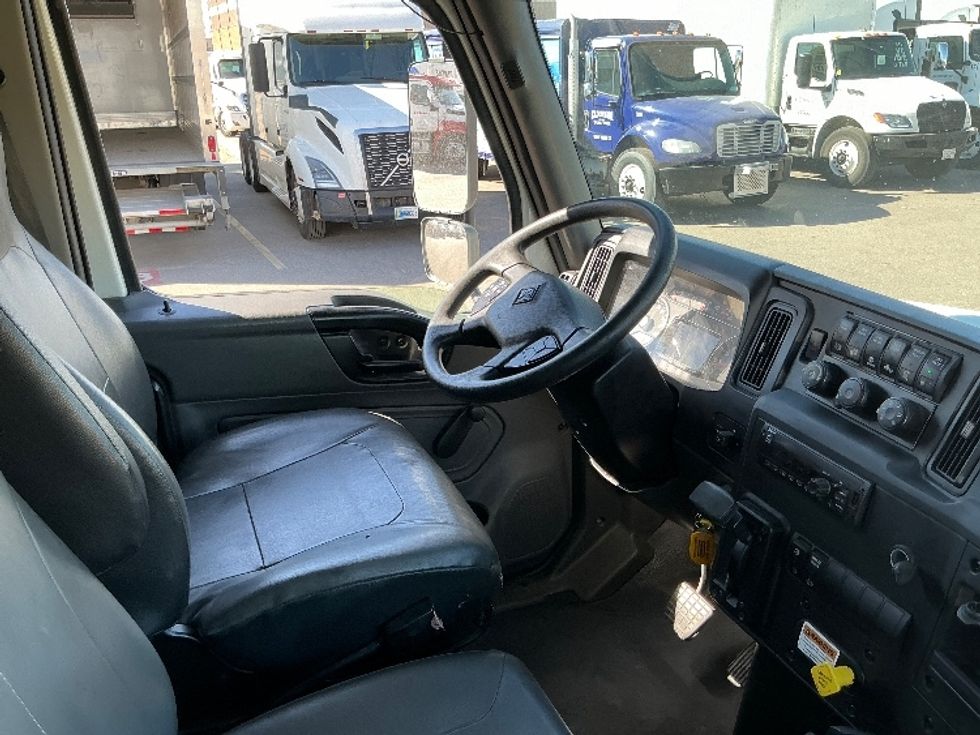 Medium Duty Box Truck-Light and Medium Duty Trucks-International-2021-MV607-Colorado Springs-CO-184,267\n\t\tmiles-$ 54,250 - Image 22