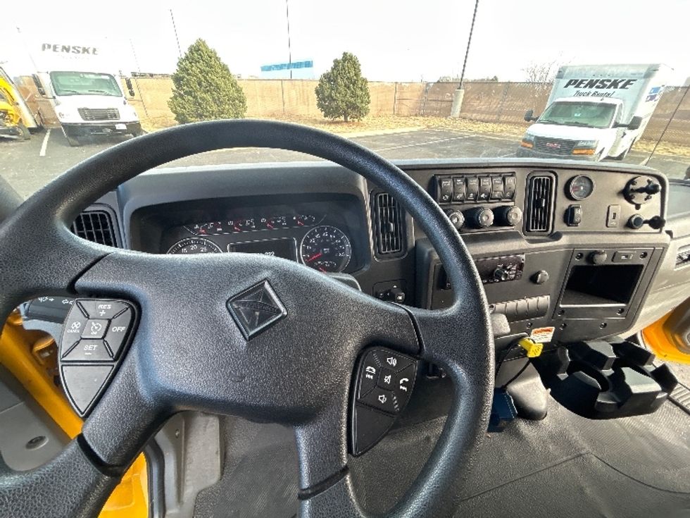 Medium Duty Box Truck-Light and Medium Duty Trucks-International-2021-MV607-Colorado Springs-CO-205,293\n\t\tmiles-$ 40,250 - Image 18