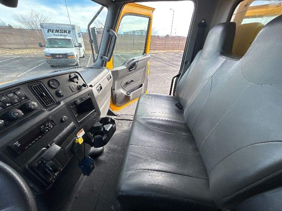 Medium Duty Box Truck-Light and Medium Duty Trucks-International-2021-MV607-Colorado Springs-CO-205,293\n\t\tmiles-$ 40,250 - Image 19