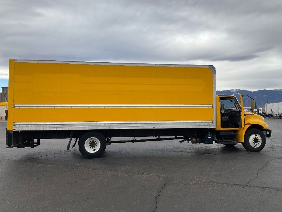 Medium Duty Box Truck-Light and Medium Duty Trucks-International-2021-MV607-Colorado Springs-CO-238,711\n\t\tmiles-$ 36,750 - Image 15