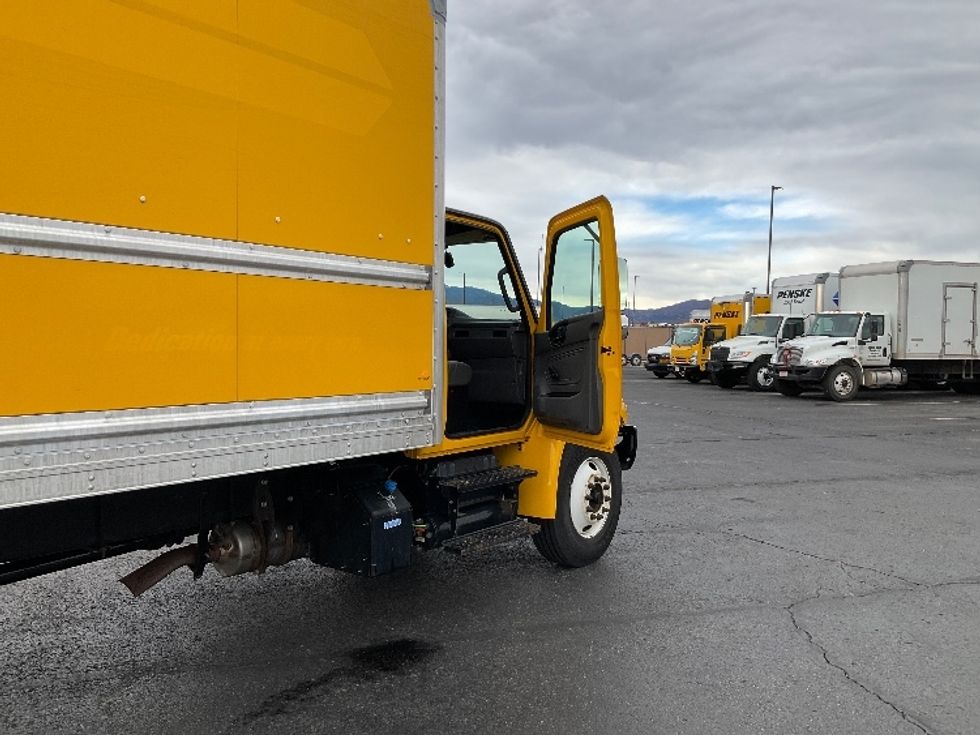 Medium Duty Box Truck-Light and Medium Duty Trucks-International-2021-MV607-Colorado Springs-CO-238,711\n\t\tmiles-$ 36,750 - Image 20