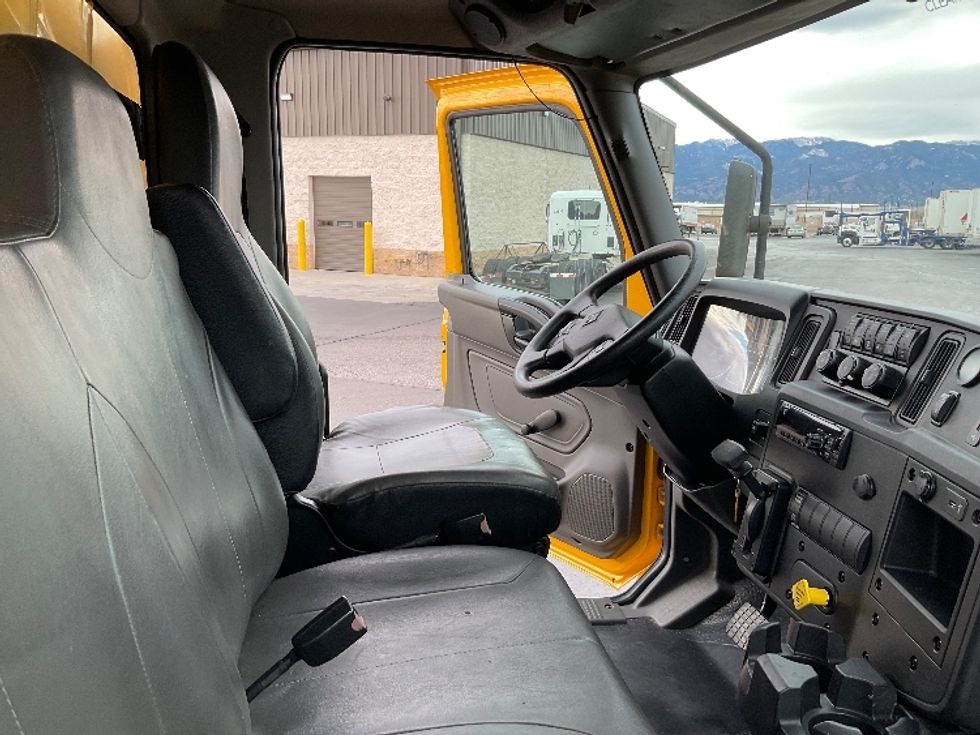 Medium Duty Box Truck-Light and Medium Duty Trucks-International-2021-MV607-Colorado Springs-CO-238,711\n\t\tmiles-$ 36,750 - Image 22