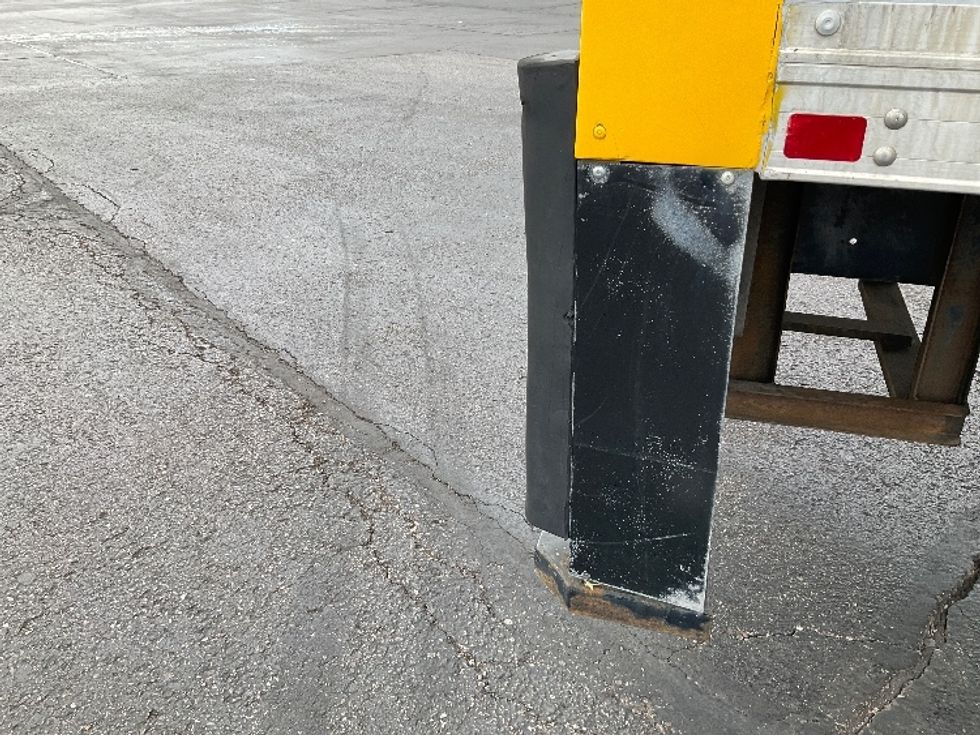 Medium Duty Box Truck-Light and Medium Duty Trucks-International-2021-MV607-Colorado Springs-CO-238,711\n\t\tmiles-$ 36,750 - Image 29