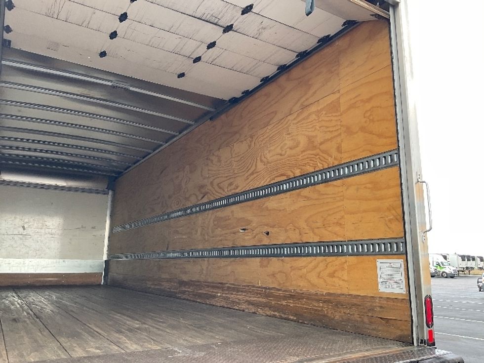 Medium Duty Box Truck-Light and Medium Duty Trucks-International-2021-MV607-Colorado Springs-CO-51,022\n\t\tmiles-$ 64,750 - Image 11