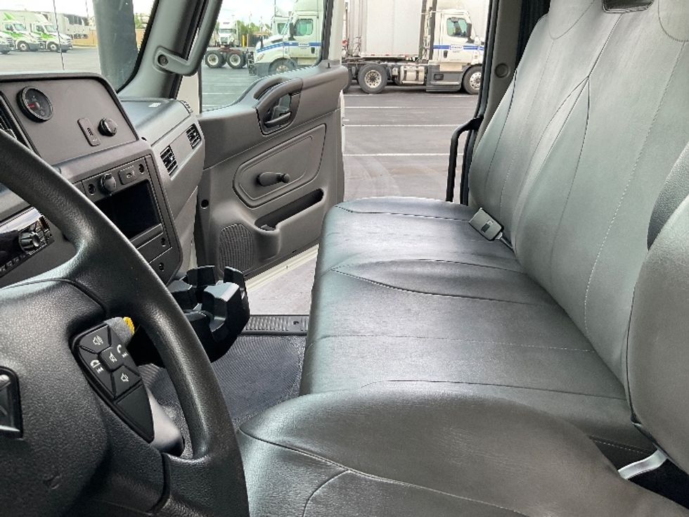 Medium Duty Box Truck-Light and Medium Duty Trucks-International-2021-MV607-Colorado Springs-CO-51,022\n\t\tmiles-$ 64,750 - Image 18