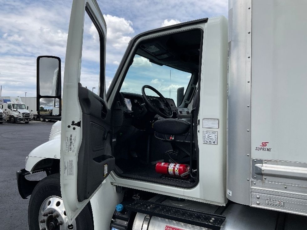 Medium Duty Box Truck-Light and Medium Duty Trucks-International-2021-MV607-Colorado Springs-CO-51,022\n\t\tmiles-$ 64,750 - Image 15