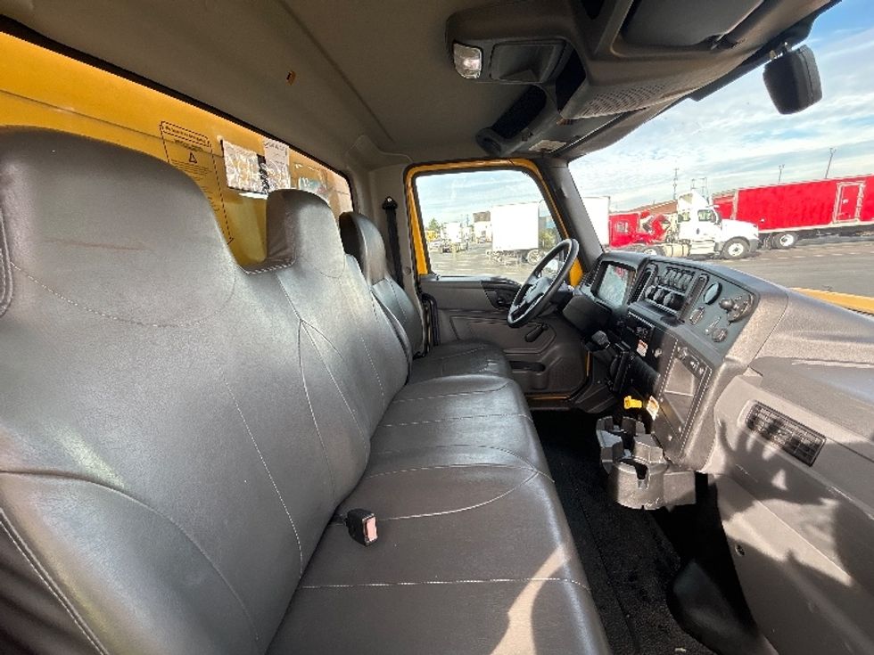 Medium Duty Box Truck-Light and Medium Duty Trucks-International-2021-MV607-Columbus-OH-230,827\n\t\tmiles-$ 39,000 - Image 21
