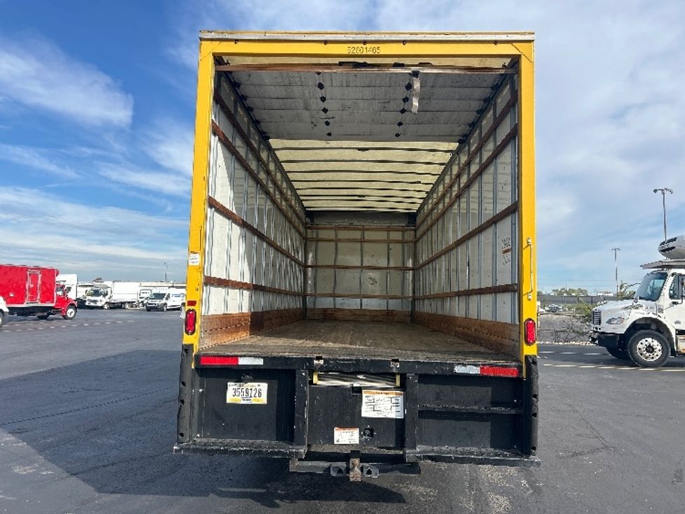 Medium Duty Box Truck-Light and Medium Duty Trucks-International-2021-MV607-Columbus-OH-230,827\n\t\tmiles-$ 39,000 - Image 8