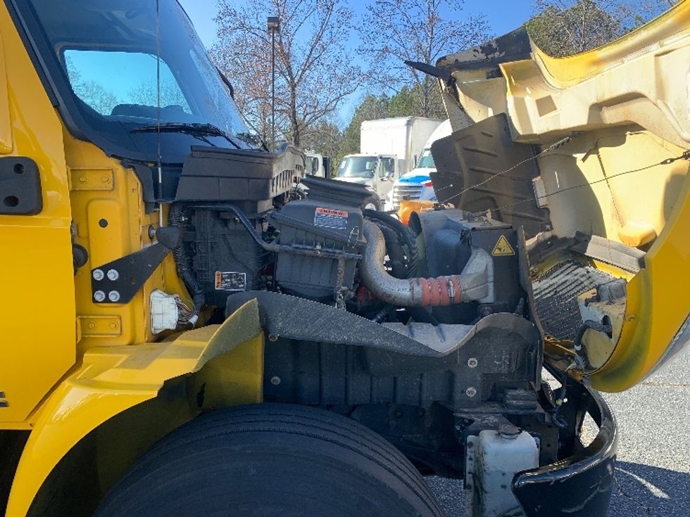 Medium Duty Box Truck-Light and Medium Duty Trucks-International-2021-MV607-Concord-NC-200,173\n\t\tmiles-$ 43,250 - Image 23