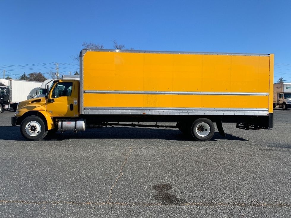 Medium Duty Box Truck-Light and Medium Duty Trucks-International-2021-MV607-Concord-NC-200,173\n\t\tmiles-$ 43,250 - Image 4