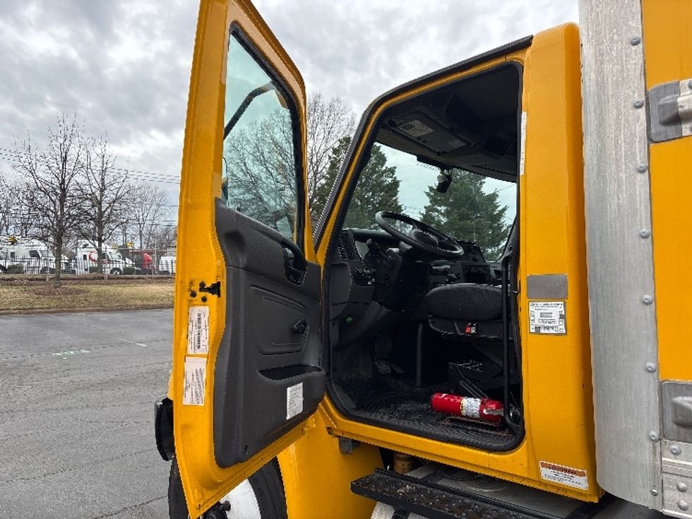 Medium Duty Box Truck-Light and Medium Duty Trucks-International-2021-MV607-Concord-NC-204,533\n\t\tmiles-$ 41,500 - Image 15