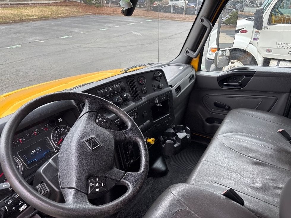 Medium Duty Box Truck-Light and Medium Duty Trucks-International-2021-MV607-Concord-NC-204,533\n\t\tmiles-$ 41,500 - Image 16