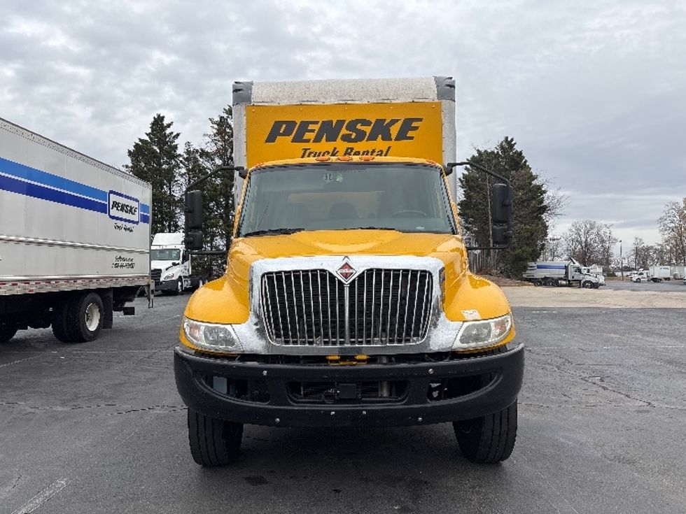 Medium Duty Box Truck-Light and Medium Duty Trucks-International-2021-MV607-Concord-NC-204,533\n\t\tmiles-$ 41,500 - Image 2