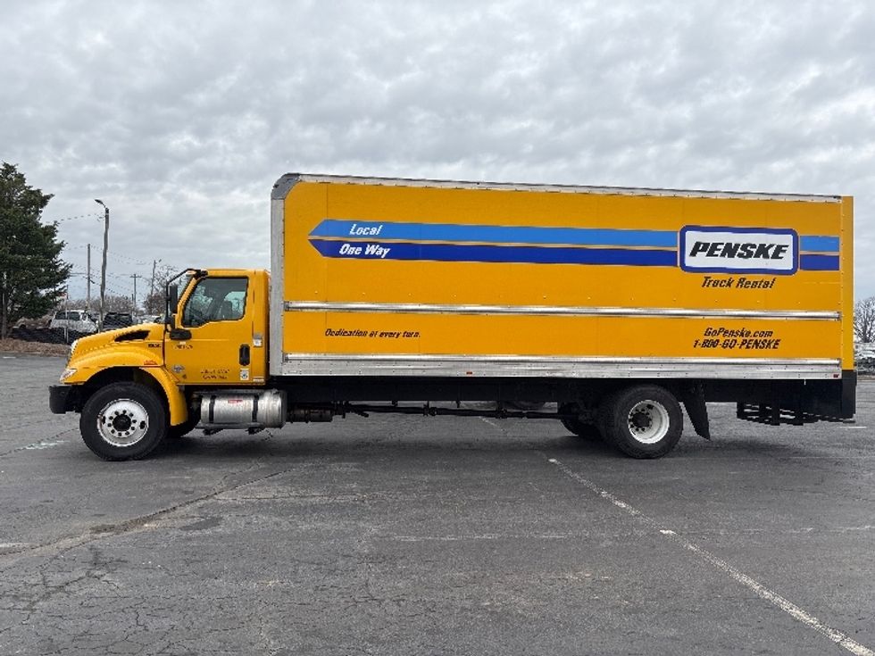 Medium Duty Box Truck-Light and Medium Duty Trucks-International-2021-MV607-Concord-NC-204,533\n\t\tmiles-$ 41,500 - Image 4