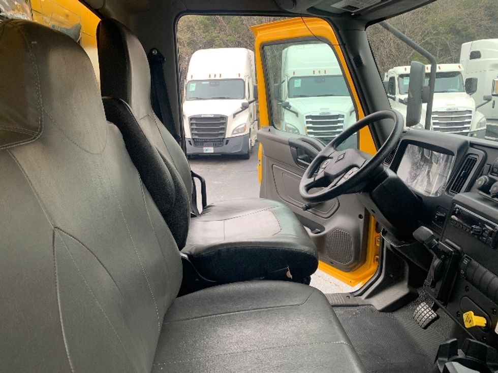 Medium Duty Box Truck-Light and Medium Duty Trucks-International-2021-MV607-Concord-NC-208,359\n\t\tmiles-$ 42,000 - Image 22