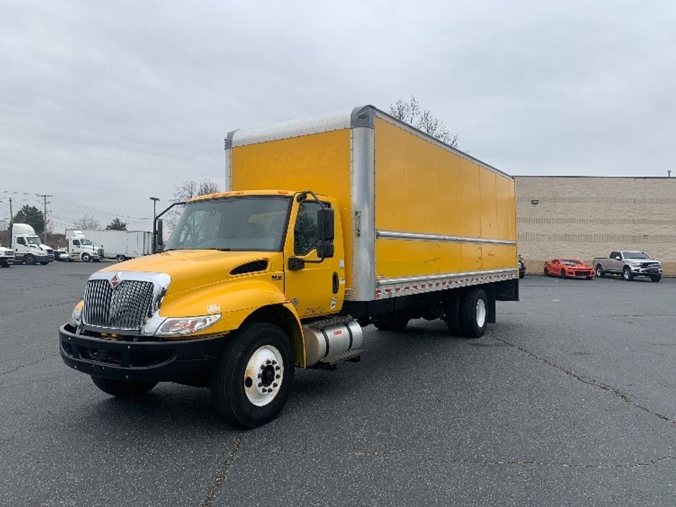 Medium Duty Box Truck-Light and Medium Duty Trucks-International-2021-MV607-Concord-NC-208,359\n\t\tmiles-$ 42,000 - Image 3