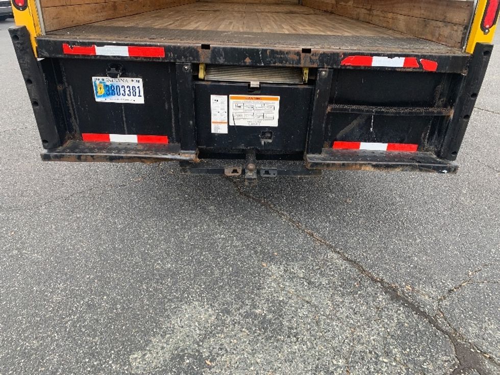 Medium Duty Box Truck-Light and Medium Duty Trucks-International-2021-MV607-Concord-NC-208,359\n\t\tmiles-$ 42,000 - Image 9