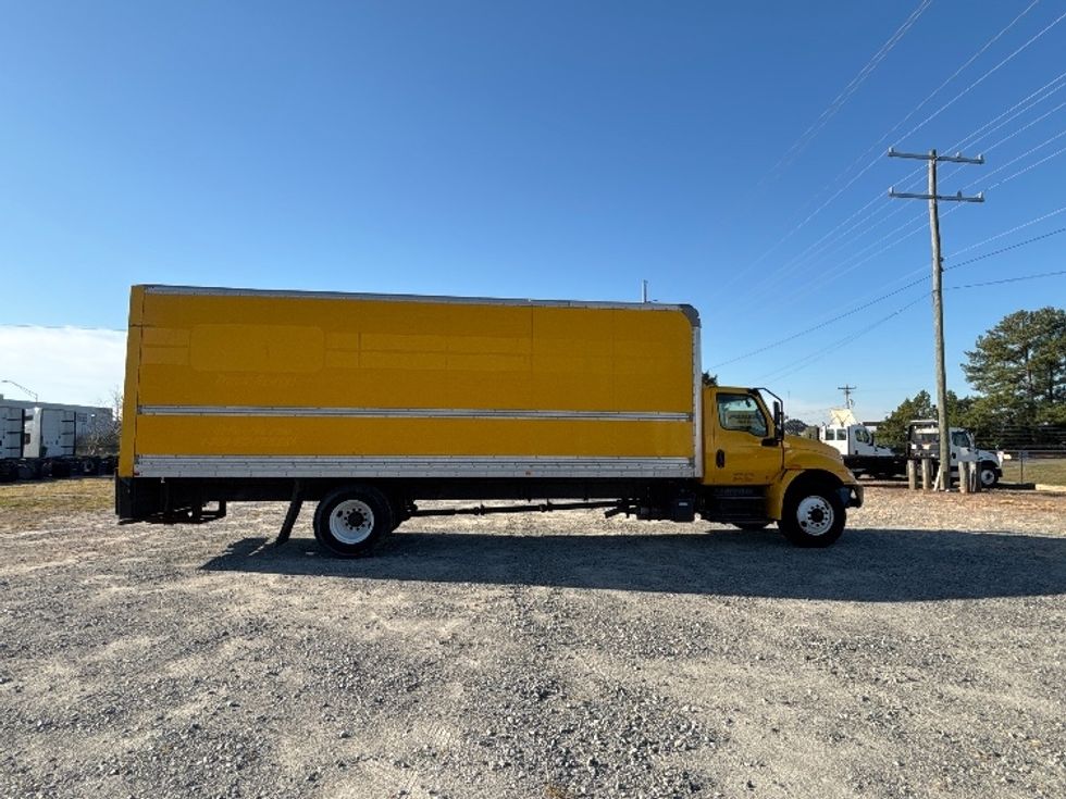 Medium Duty Box Truck-Light and Medium Duty Trucks-International-2021-MV607-Concord-NC-235,159\n\t\tmiles-$ 40,250 - Image 15