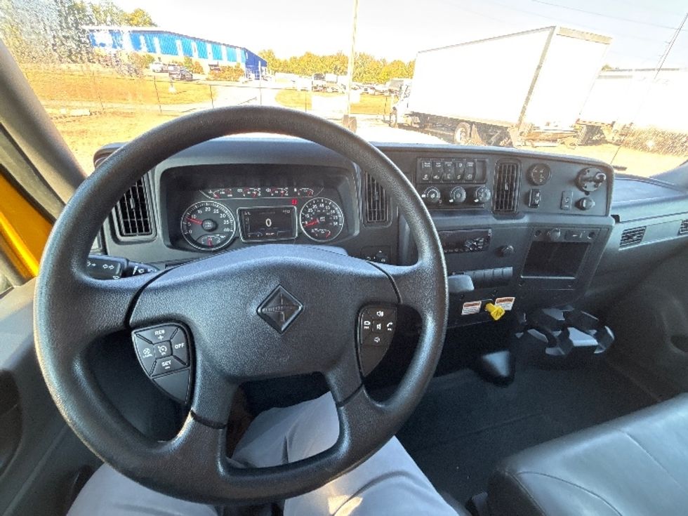 Medium Duty Box Truck-Light and Medium Duty Trucks-International-2021-MV607-Concord-NC-235,159\n\t\tmiles-$ 40,250 - Image 17