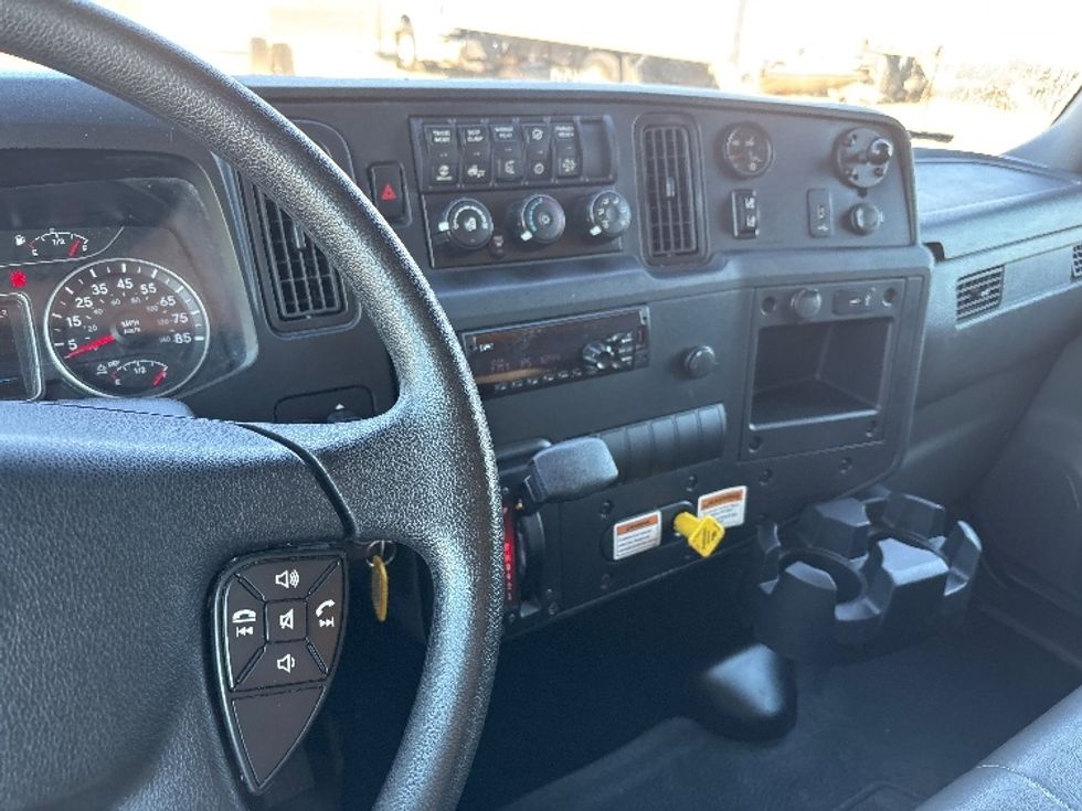 Medium Duty Box Truck-Light and Medium Duty Trucks-International-2021-MV607-Concord-NC-235,159\n\t\tmiles-$ 40,250 - Image 18