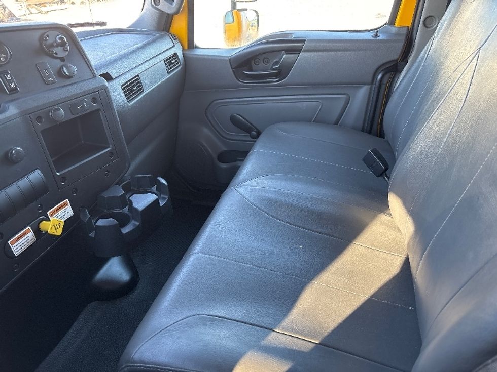Medium Duty Box Truck-Light and Medium Duty Trucks-International-2021-MV607-Concord-NC-235,159\n\t\tmiles-$ 40,250 - Image 19