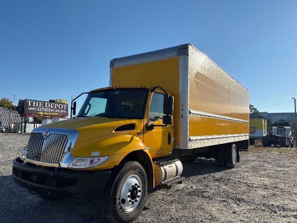 Medium Duty Box Truck-Light and Medium Duty Trucks-International-2021-MV607-Concord-NC-235,159\n\t\tmiles-$ 40,250 - Image 3
