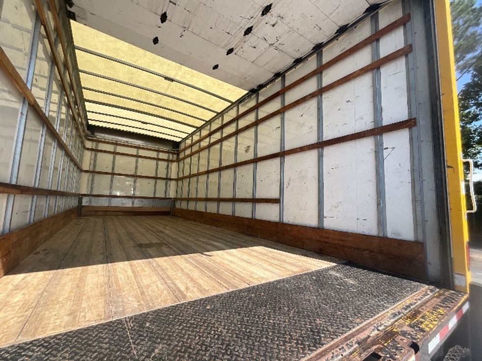 Medium Duty Box Truck-Light and Medium Duty Trucks-International-2021-MV607-Conyers-GA-174,442\n\t\tmiles-$ 37,000 - Image 12
