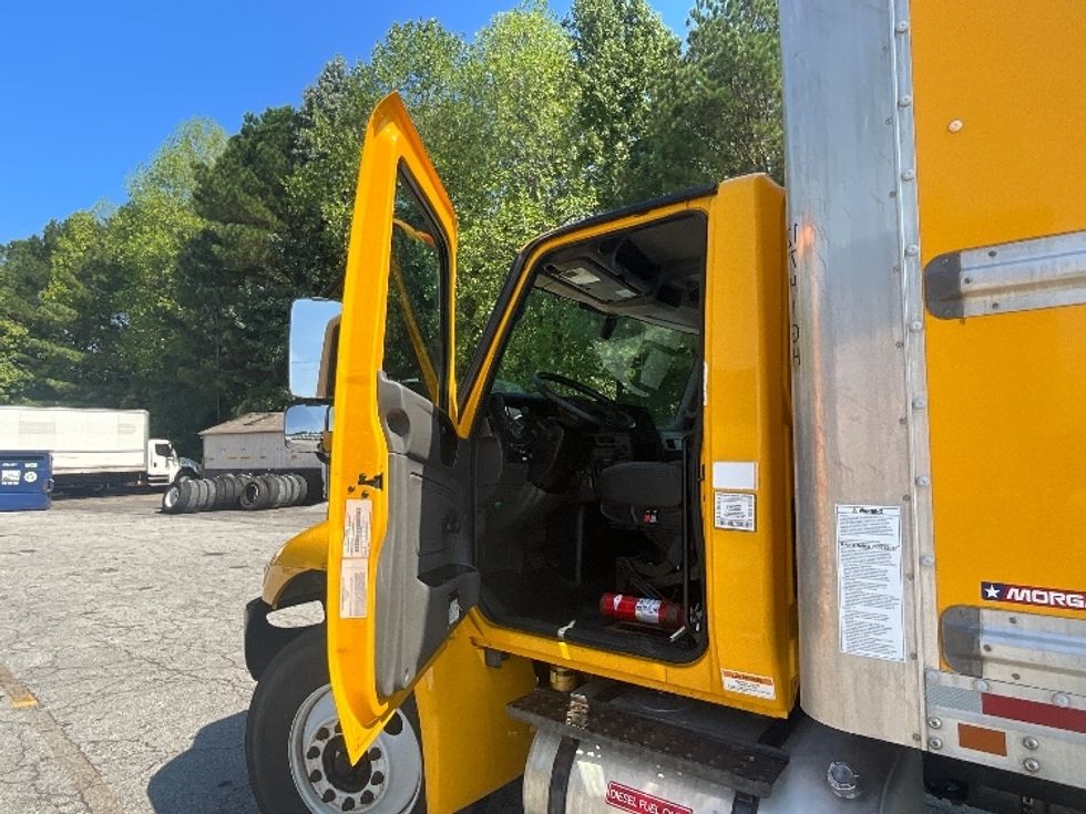 Medium Duty Box Truck-Light and Medium Duty Trucks-International-2021-MV607-Conyers-GA-174,442\n\t\tmiles-$ 37,000 - Image 16
