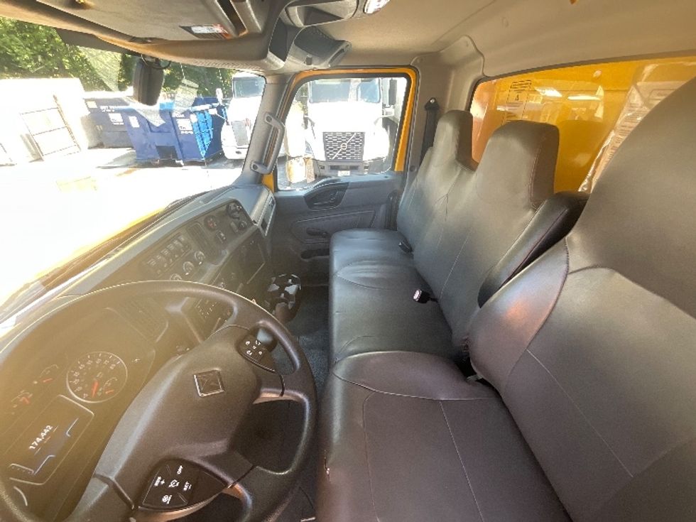 Medium Duty Box Truck-Light and Medium Duty Trucks-International-2021-MV607-Conyers-GA-174,442\n\t\tmiles-$ 37,000 - Image 19