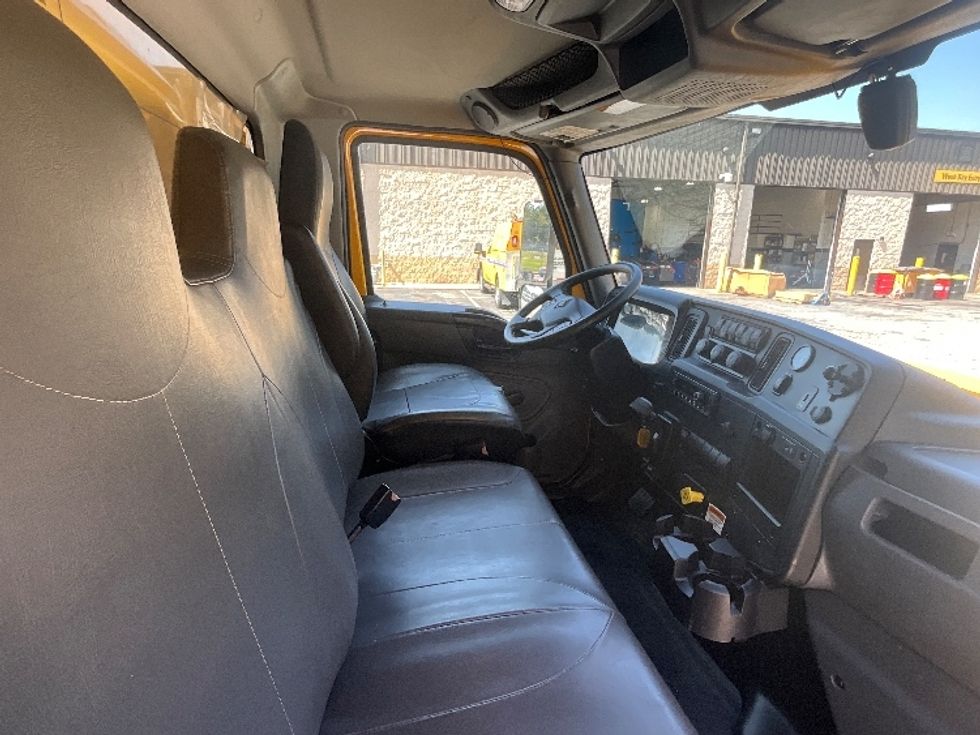 Medium Duty Box Truck-Light and Medium Duty Trucks-International-2021-MV607-Conyers-GA-174,442\n\t\tmiles-$ 37,000 - Image 22
