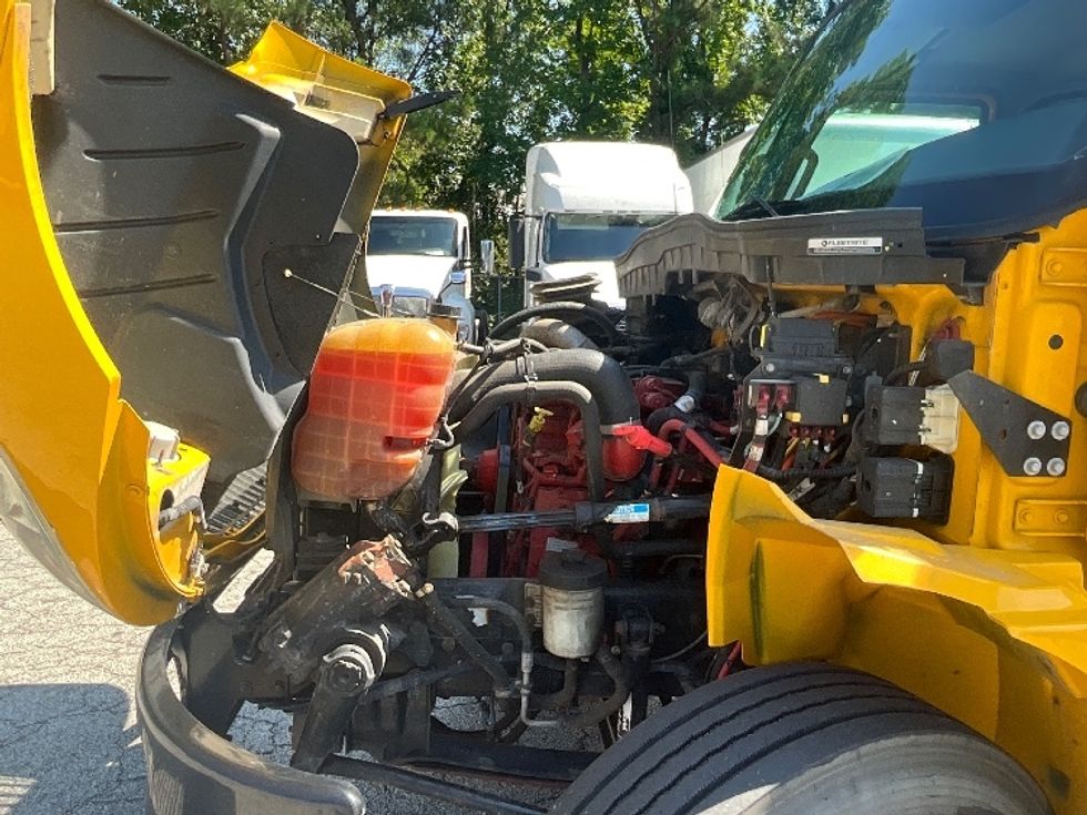 Medium Duty Box Truck-Light and Medium Duty Trucks-International-2021-MV607-Conyers-GA-174,442\n\t\tmiles-$ 37,000 - Image 24
