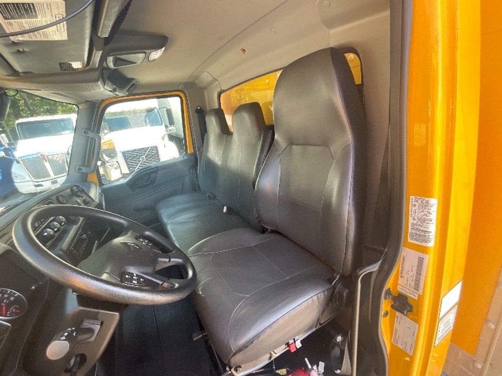Medium Duty Box Truck-Light and Medium Duty Trucks-International-2021-MV607-Conyers-GA-174,442\n\t\tmiles-$ 37,000 - Image 25