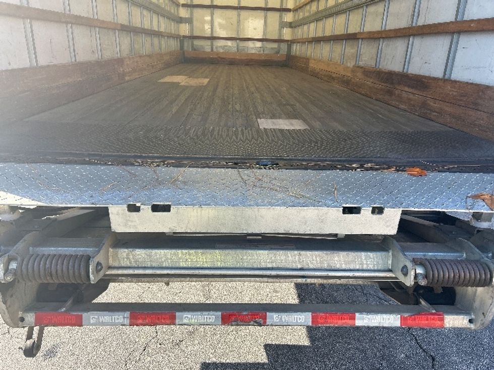 Medium Duty Box Truck-Light and Medium Duty Trucks-International-2021-MV607-Conyers-GA-184,340\n\t\tmiles-$ 58,000 - Image 10