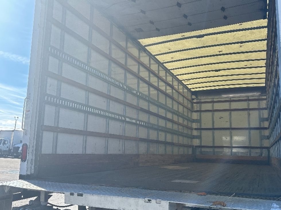 Medium Duty Box Truck-Light and Medium Duty Trucks-International-2021-MV607-Conyers-GA-184,340\n\t\tmiles-$ 58,000 - Image 11