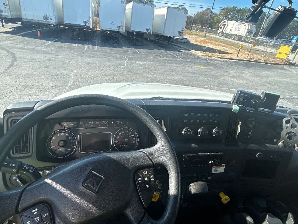 Medium Duty Box Truck-Light and Medium Duty Trucks-International-2021-MV607-Conyers-GA-184,340\n\t\tmiles-$ 58,000 - Image 18