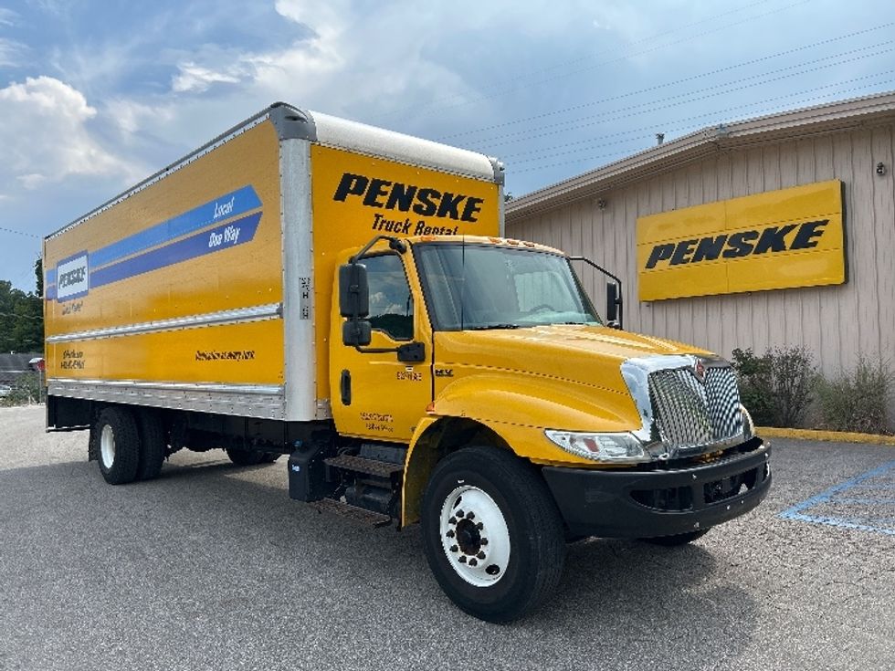 Medium Duty Box Truck-Light and Medium Duty Trucks-International-2021-MV607-Cross Lanes-WV-226,111\n\t\tmiles-$ 39,750 - Image 1