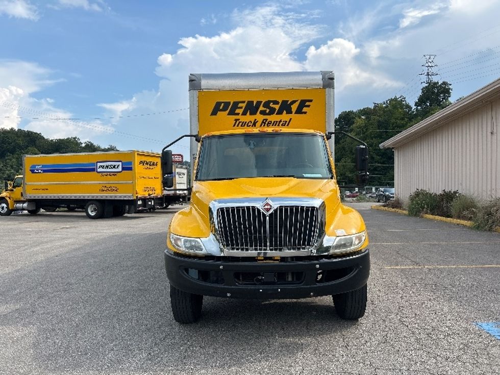 Medium Duty Box Truck-Light and Medium Duty Trucks-International-2021-MV607-Cross Lanes-WV-226,111\n\t\tmiles-$ 39,750 - Image 2