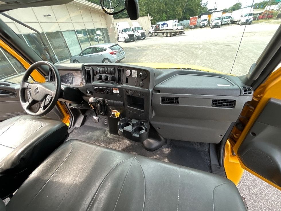 Medium Duty Box Truck-Light and Medium Duty Trucks-International-2021-MV607-Cross Lanes-WV-226,111\n\t\tmiles-$ 39,750 - Image 21