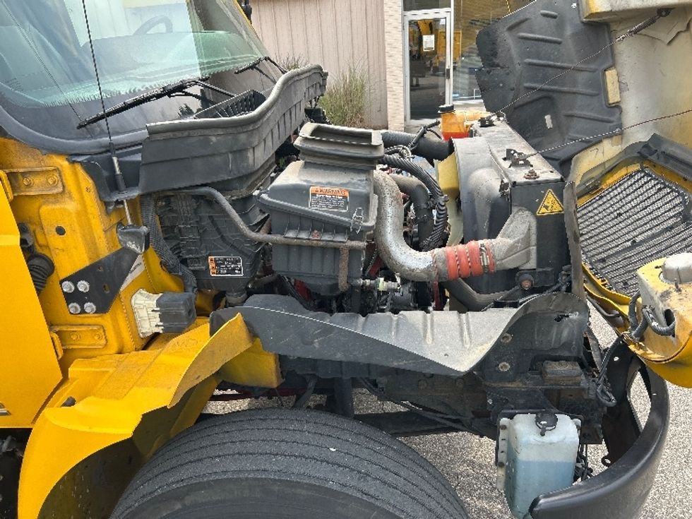 Medium Duty Box Truck-Light and Medium Duty Trucks-International-2021-MV607-Cross Lanes-WV-226,111\n\t\tmiles-$ 39,750 - Image 23