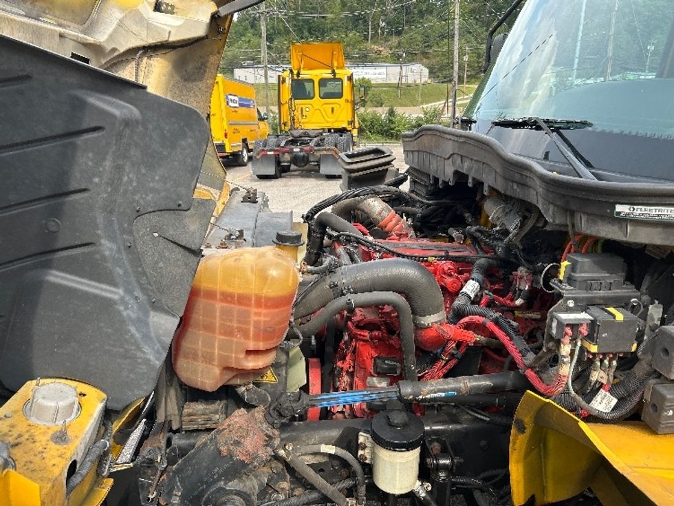 Medium Duty Box Truck-Light and Medium Duty Trucks-International-2021-MV607-Cross Lanes-WV-226,111\n\t\tmiles-$ 39,750 - Image 24